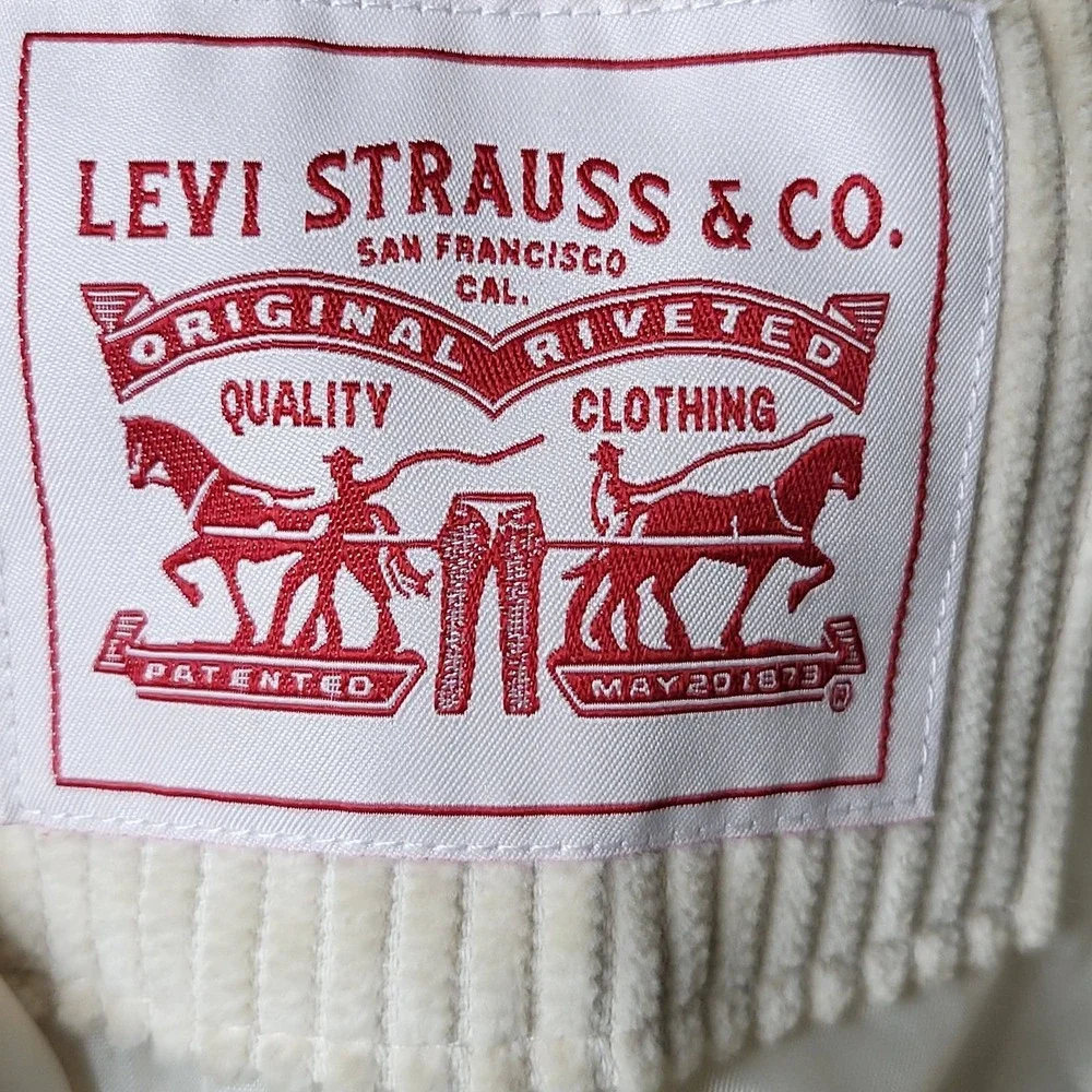 Levis *please carefully